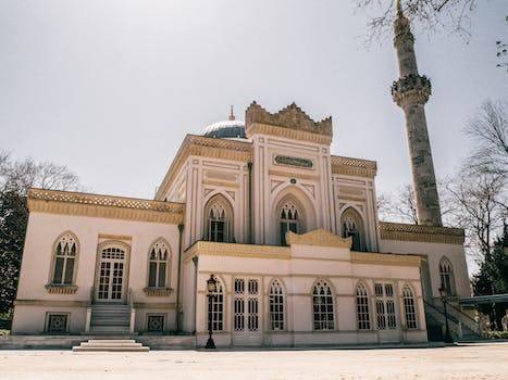 Akşemseddin Kimdir? Hayatı Hakkında Bilgi